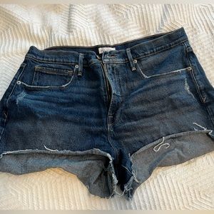 Good American, 90’s Shorts, Size 14